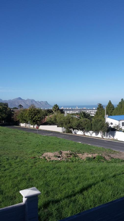 Barlinka Lane Selfcatering Flatlet , Somerset West * Cape Town