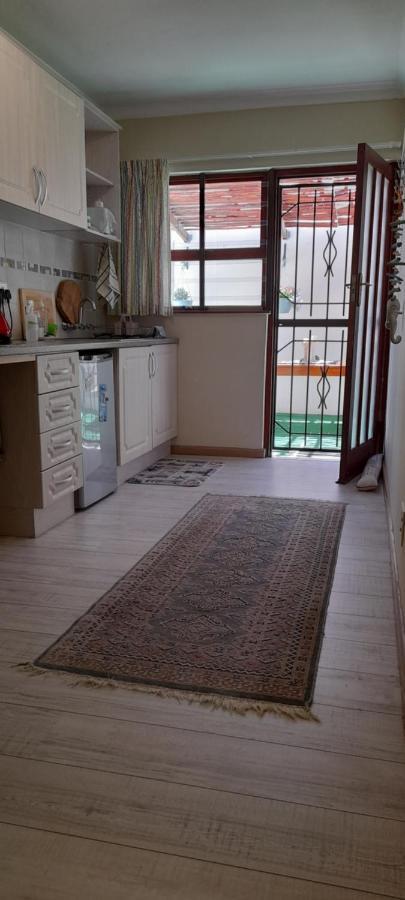 Barlinka Lane Selfcatering Flatlet , Somerset West Apartment