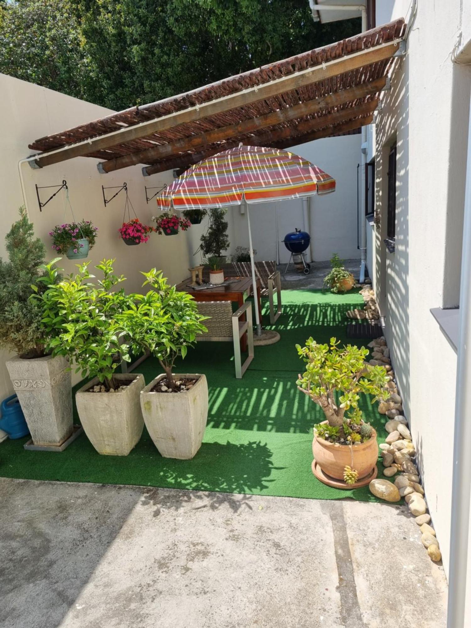 Barlinka Lane Selfcatering Flatlet , Somerset West
